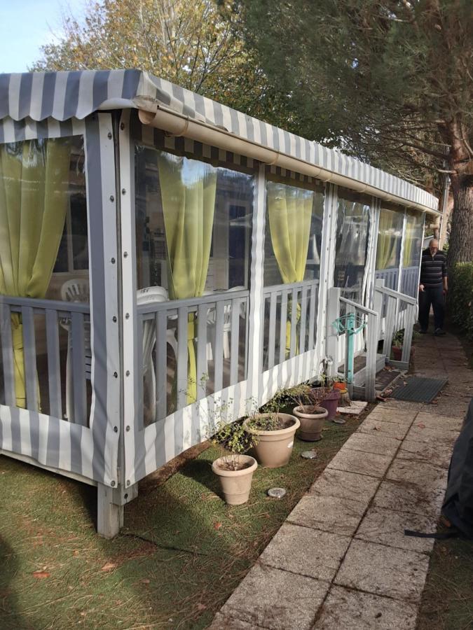 Mobil Home Tout Equipe 3 Chambres Gastes Exterior photo